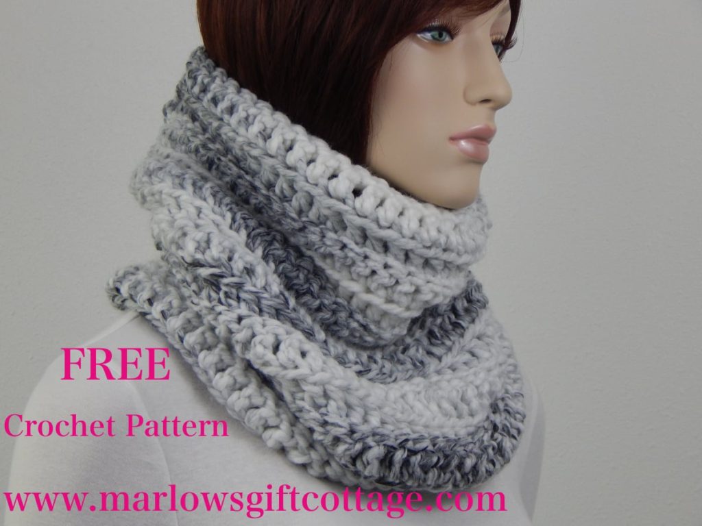 Easy crochet cowl scarf pattern for beginner