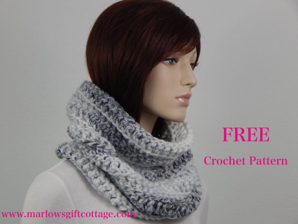 Easy crochet cowl scarf pattern for beginner